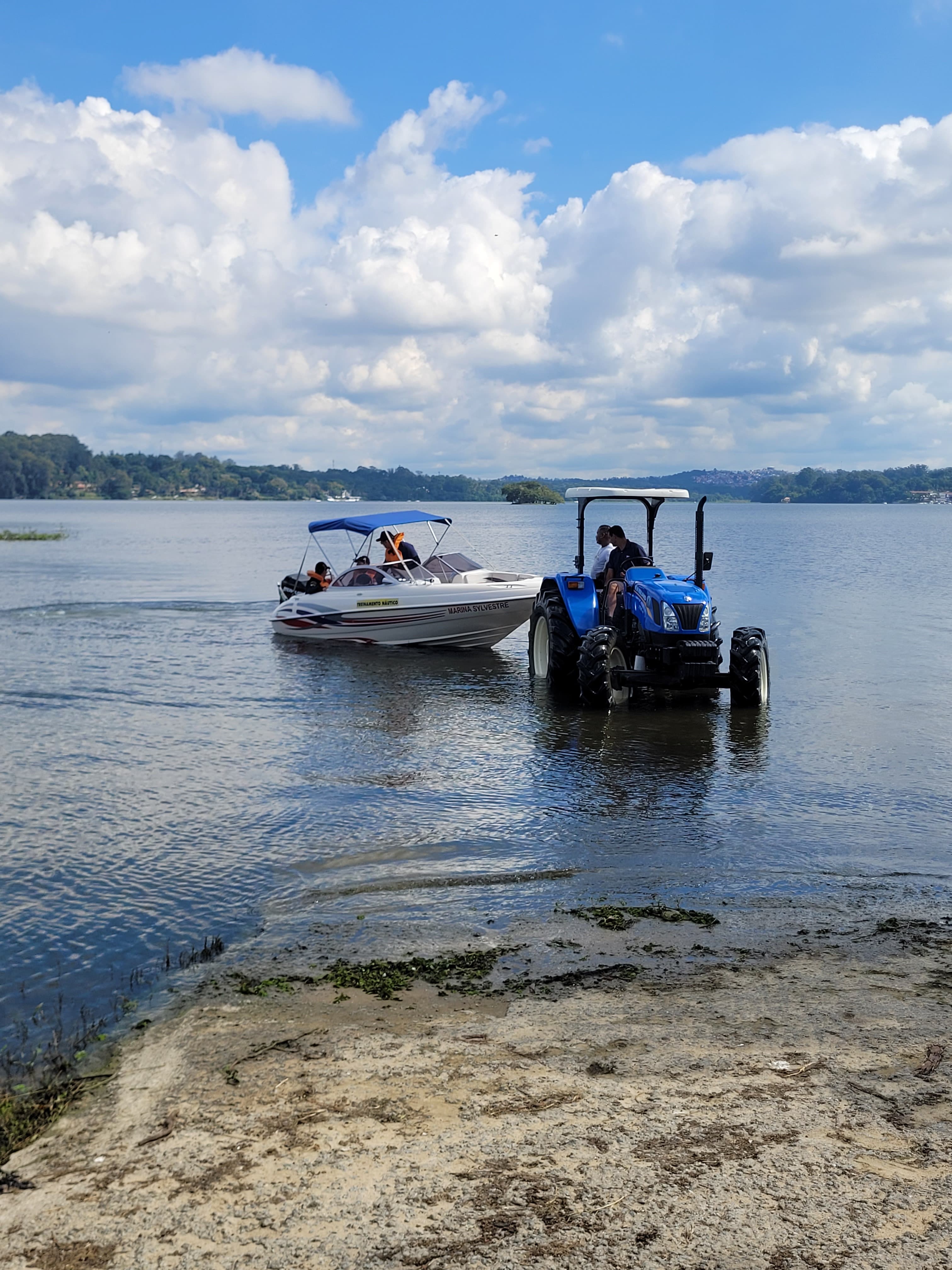Curso de Arrais Amador em São Paulo — aula prática na Represa de Guarapiranga, Marina Sylvestre