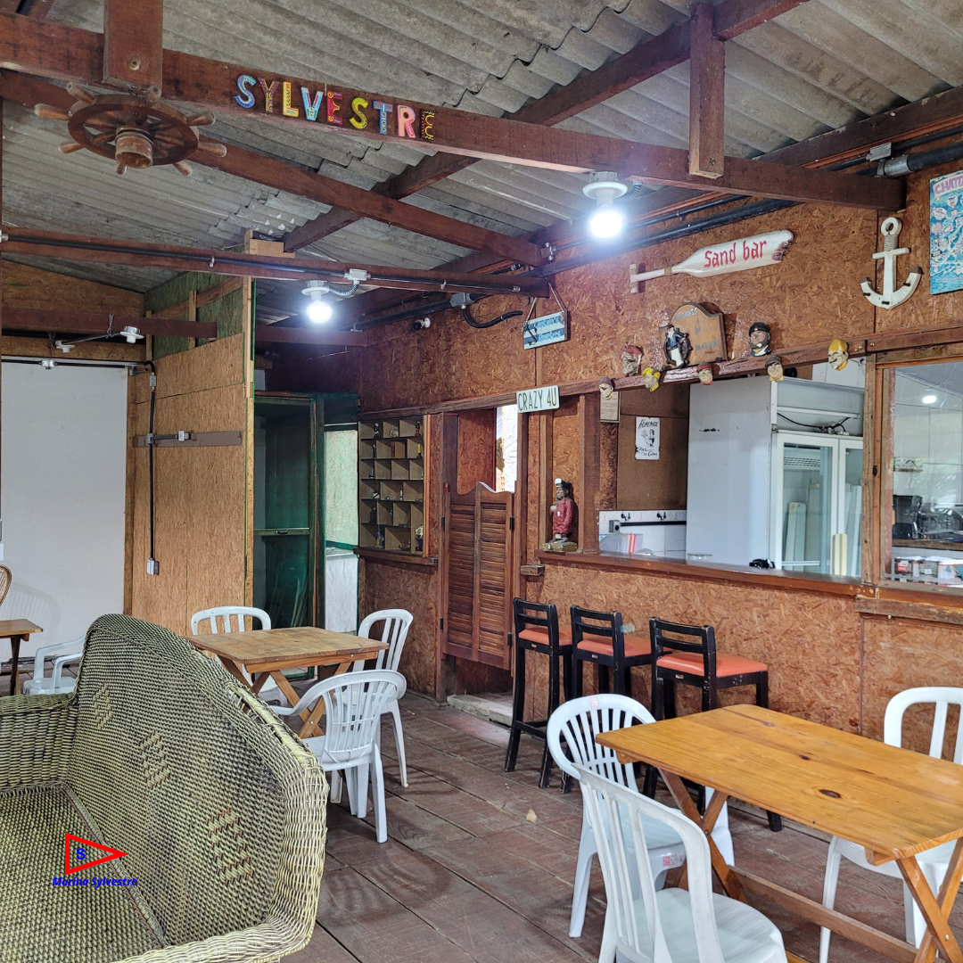 Marina Sylvestre — deck e área náutica