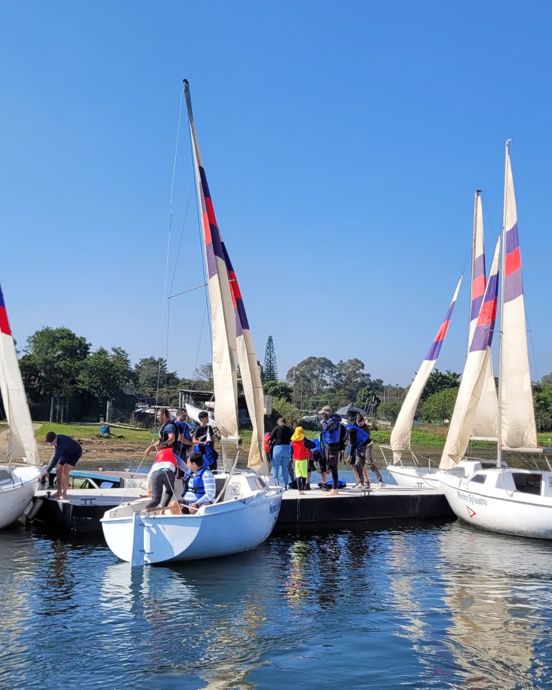 Passeios náuticos na Represa de Guarapiranga — veleiro e lancha pela Ilha dos Amores, Ilha dos Macacos e Ilhas Carecas, Marina Sylvestre